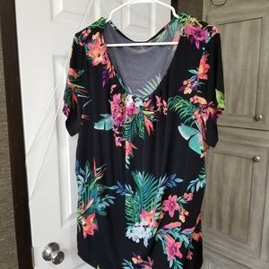 Flowy floral blouse